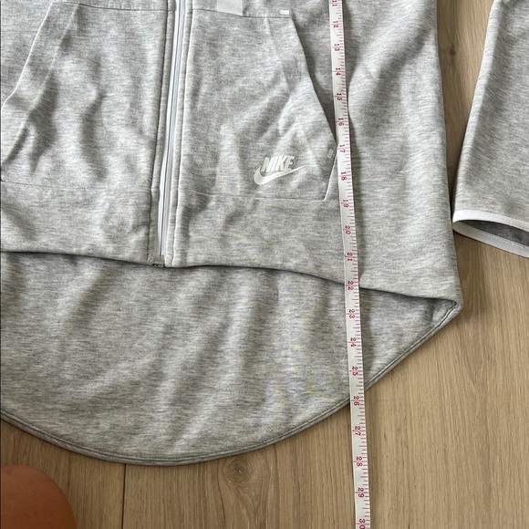 NIKE TECH FLEECE MOTO CAPE FULL ZIP WOMEN'S JACKET - Picture 10 of 11